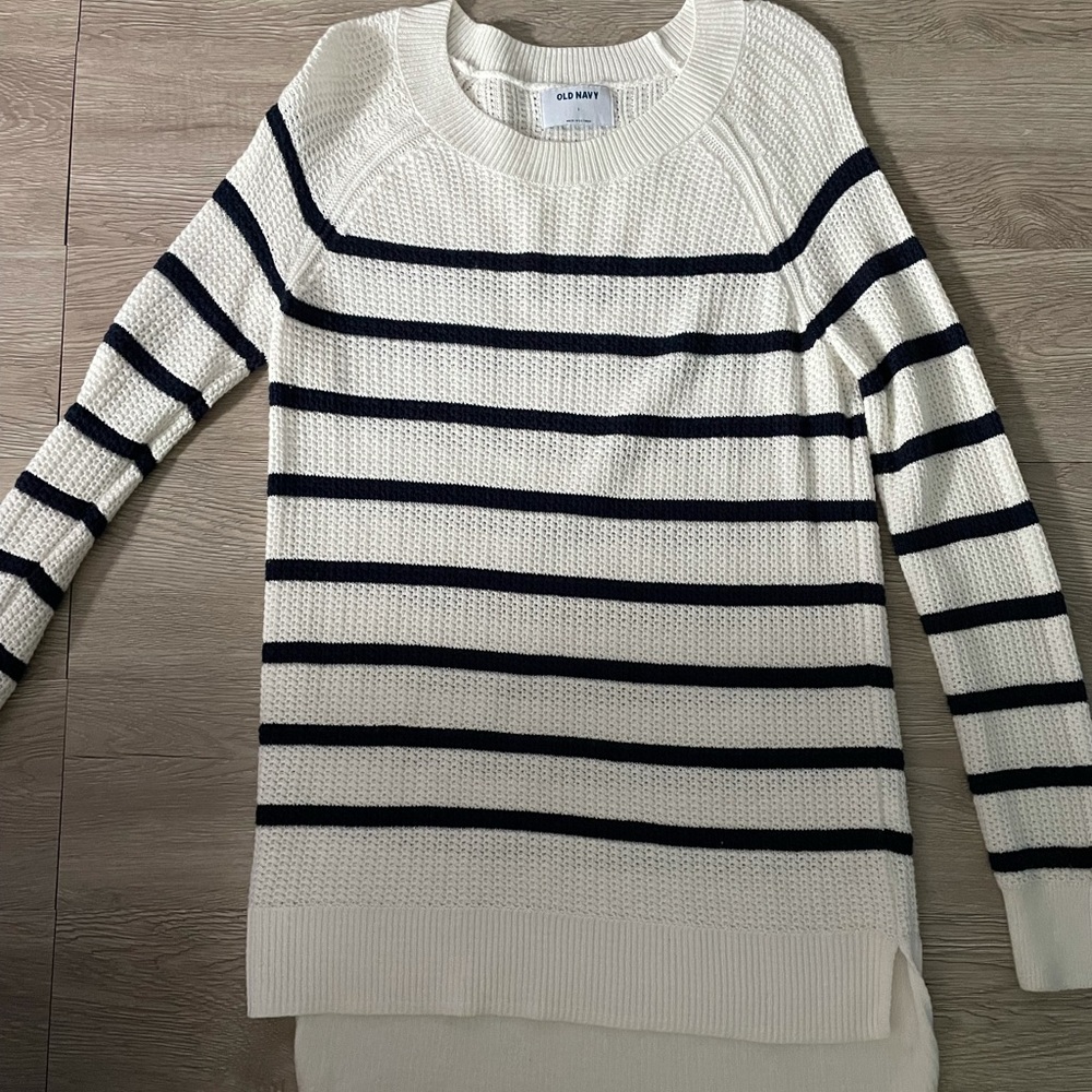 long sleeve sweater